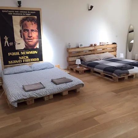 Tommy Loft Apartment Turin